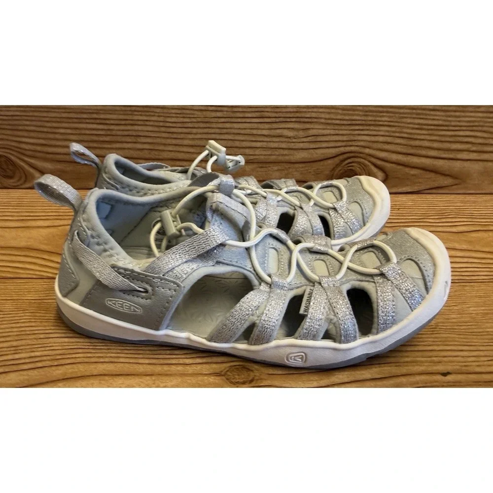 Keen Girls Moxie Sandal Waterproof Outdoor Hiking Play Shoes Water Silver sz 1